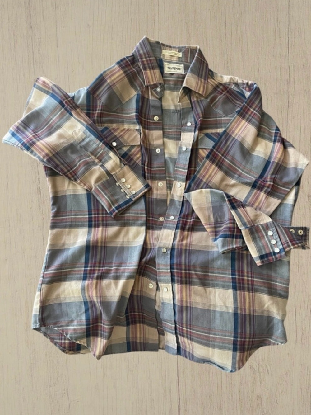 Vintage Campus Plaid Button-Up Dress Shirt in Blue & Tan